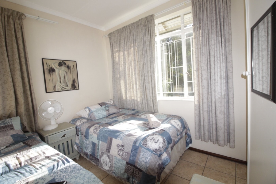 4 Bedroom Property for Sale in Paradise Beach Eastern Cape